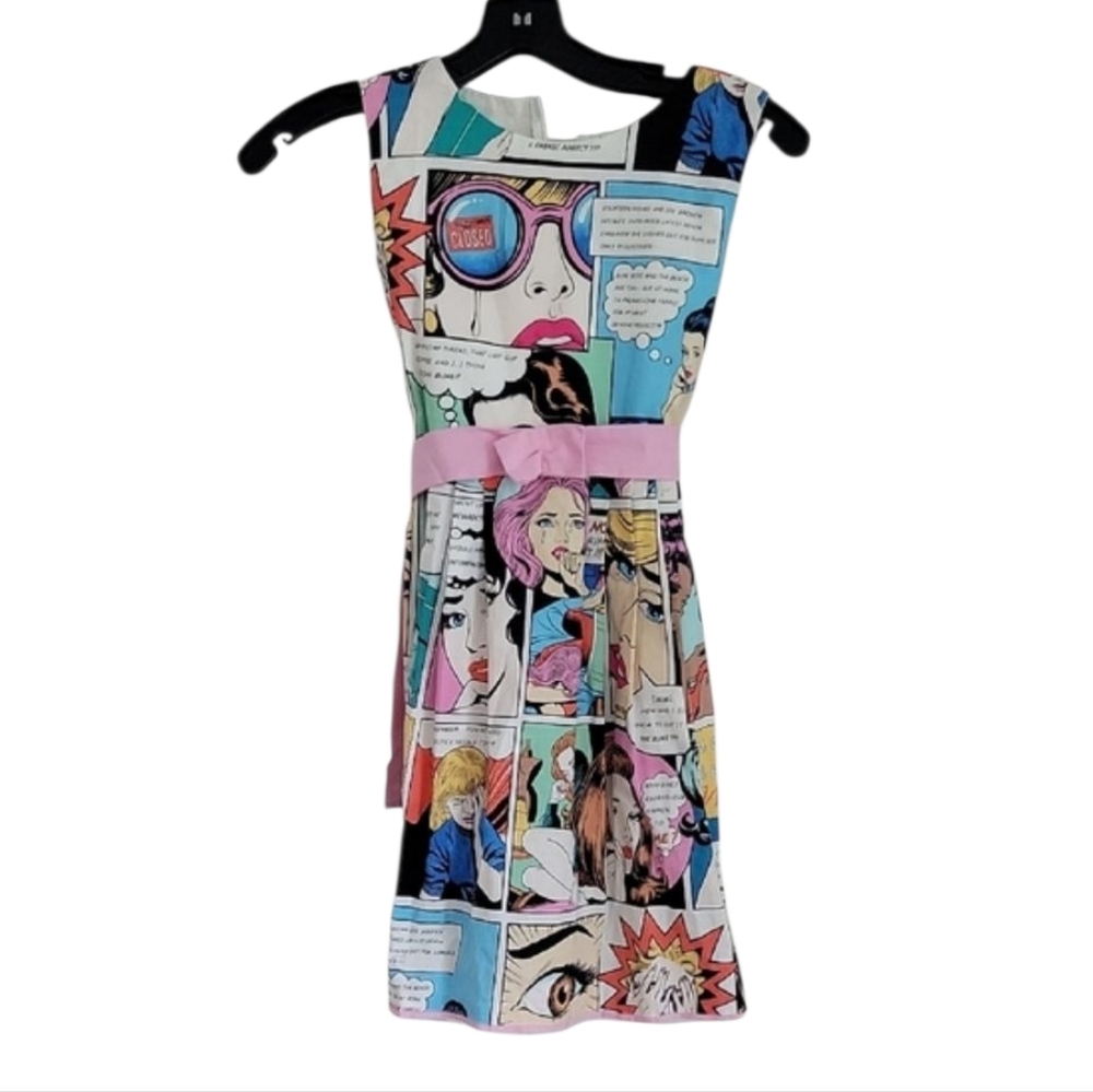 Victory Parade Girl's Vintage Style Retro Comic Lichtenstein Style Size 10